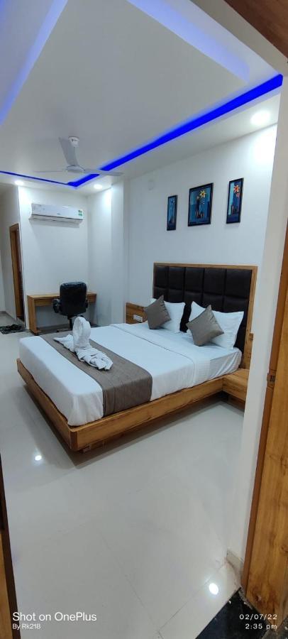 Collection O Hotel Green Park Anand Luaran gambar