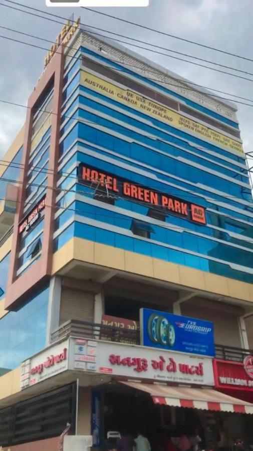 Collection O Hotel Green Park Anand Luaran gambar