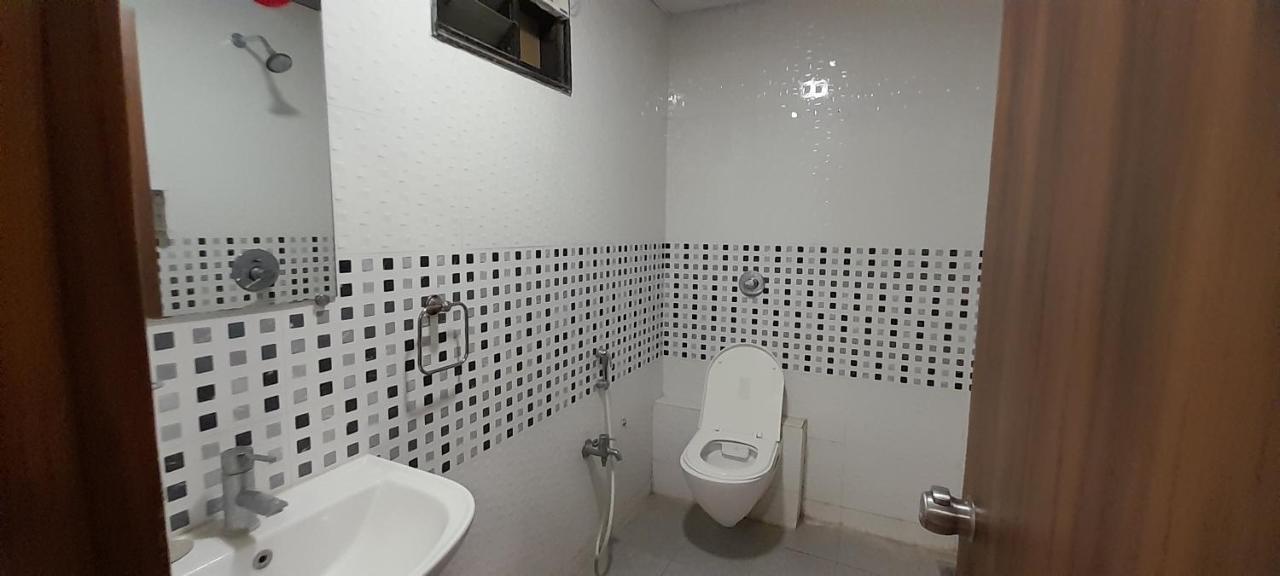 Collection O Hotel Green Park Anand Luaran gambar