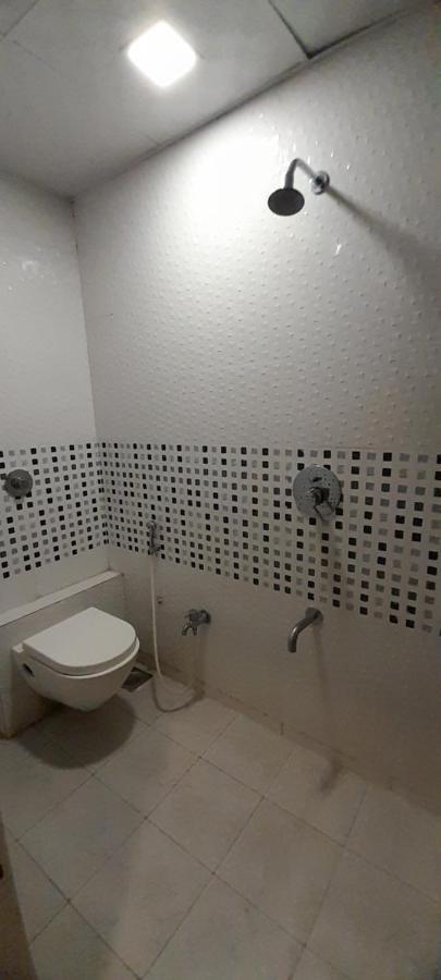 Collection O Hotel Green Park Anand Luaran gambar